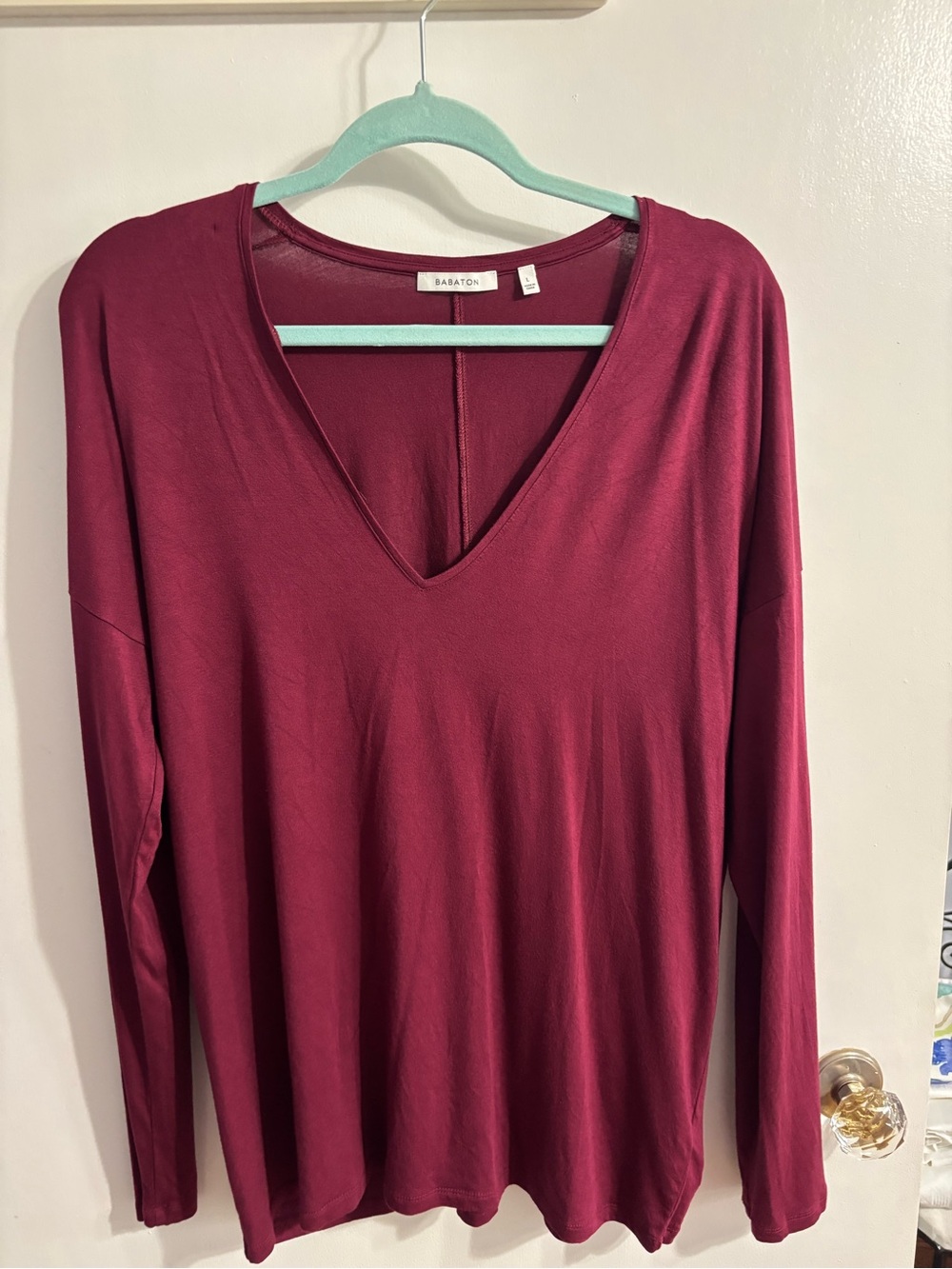 Aritzia Babaton Long Sleeve V-Neck Top in Wine